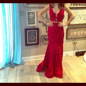 La Femme Red lace 2 piece dress Sz 0